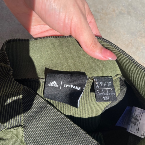 Adidas x Ivy Park biker shorts - Picture 2 of 3